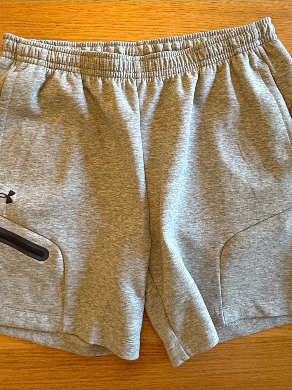 Under Armour Men’s Light Gray Athletic Shorts